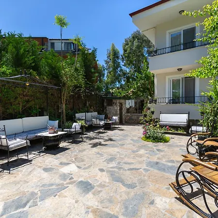 Oda ve Kahvaltı Ay Göcek