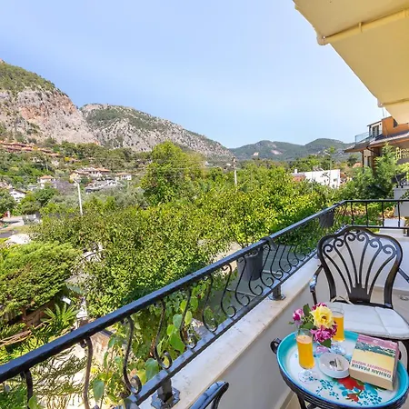 Oda ve Kahvaltı Ay Göcek